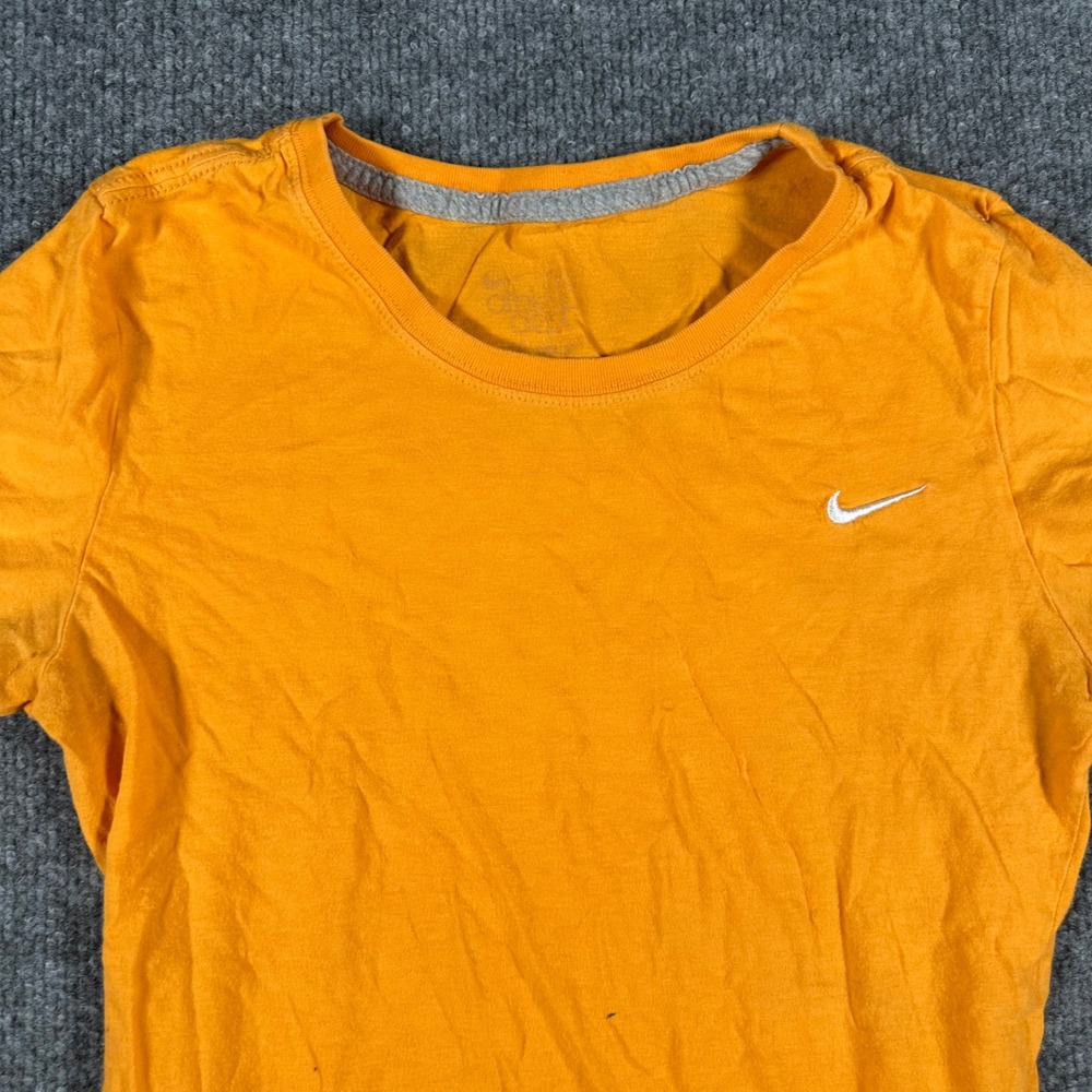 Nike T-Shirt Womens Size S Orange Slim Fit Cotton Short Sleeve Athletic Swoosh